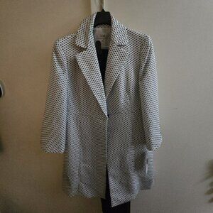 Women's Le Suit Pantsuit with Long Jacket and Black Pants